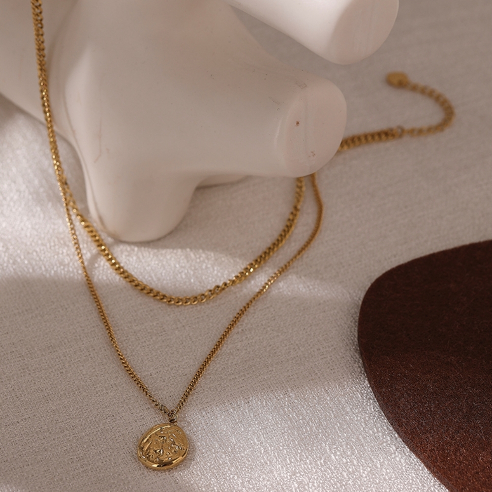 Pretty Layered Chain Necklace - Picture 2 of 7